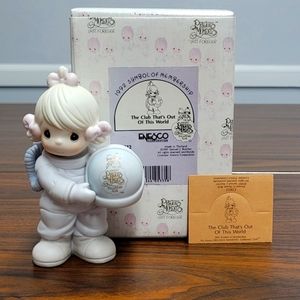Precious Moments "The Club that's Out of This World" Figurine Girl Astronaut Box